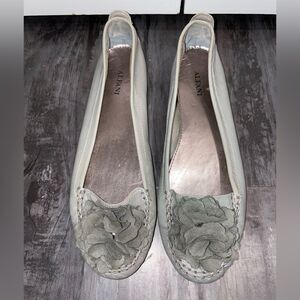 Alfani Women's gray Floral Loafers